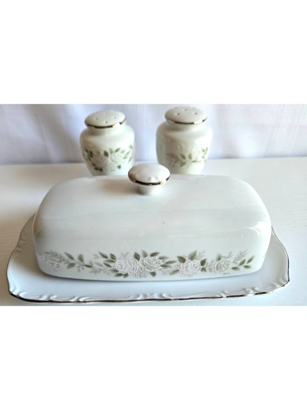 Sheffield Classic Pattern 501 Covered Butter Dish Floral Rose Fine China Vintage